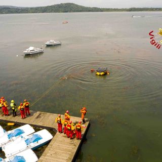 Esercitazioni lacustri per i vigili del fuoco di Asti