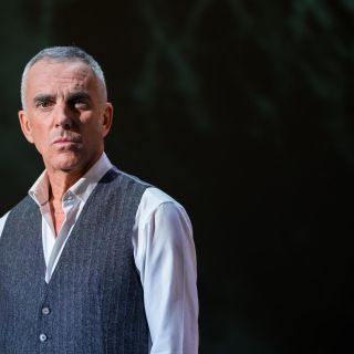 Federico Buffa porta in scena 'Italia Mundial' alle Distillerie Berta