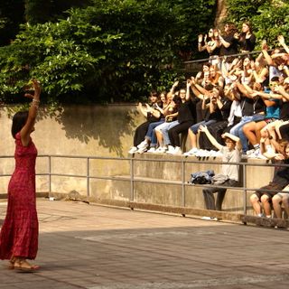 Flash mob oggi ad Asti e Torino per la Giornata mondiale della non violenza