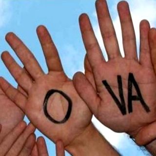 Martedì sera tornerà “Backstage”, con una puntata su giovani e politica