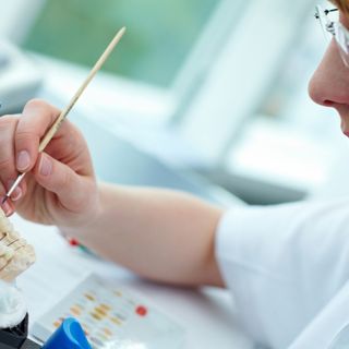 Odontotecnici: avviato l'iter per il riconoscimento come professione sanitaria