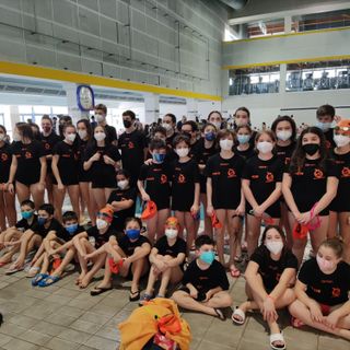 Gli atleti della Valle Belbo Sport scesi in vasca a Novara
