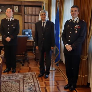 Nella foto, da sinistra: il Ten. Col. Bosini, il prefetto Terribile e il comandante Breda