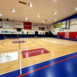 Asti: risistemato il parquet del PalaBosca. È stato levigato, lucidato e colorato