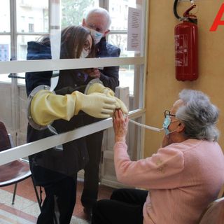 La Casa di riposo &quot;Città di Asti&quot; ha ufficialmente la sua Stanza degli abbracci (FOTOGALLERY)