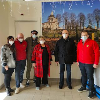 Don Carlo Rampone con la famiglia Spadavecchi