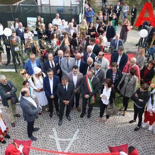 Comunità albanese in festa con l'inaugurazione del primo Centro culturale albanese d'Europa [FOTOGALLERY]