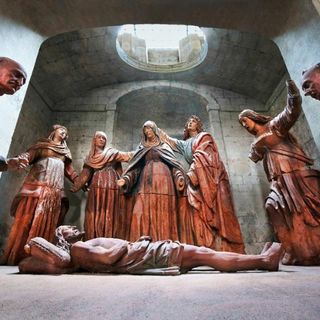 Il Compianto sul Cristo morto fotografato da Enzo Isaia