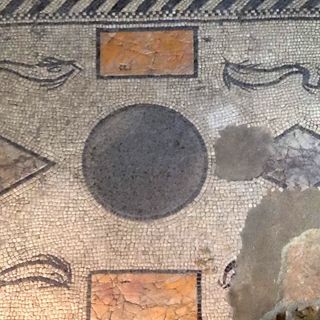 Il gran bel mosaico della domus romana di Asti