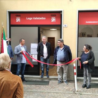 Alcune immagini (le restanti a fine articolo) inerenti l'inaugurazione della sede CGIL di Canelli