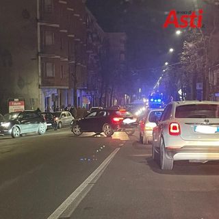 Rallentamenti in corso Savona per un incidente