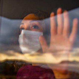 Il Piemonte resta in zona arancione, ma migliorano i numeri del contagio e delle terapie intensive
