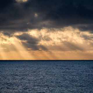 La luce sul mare di Finale