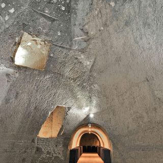 Le imponenti cantine Ruinart a Reims