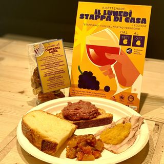 Parte da oggi l'iniziativa 'I lunedì stappa di casa' nei bar del centro storico di Asti