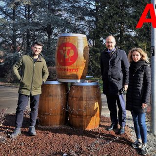 Il titolare della ditta con il sindaco Rasero e l'assessore Morra (Ph. Efrem Zanchettin - Merfephoto)