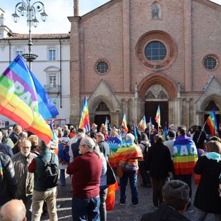 &quot;Persone, non numeri&quot;: torna la lettura collettiva in piazza Statuto