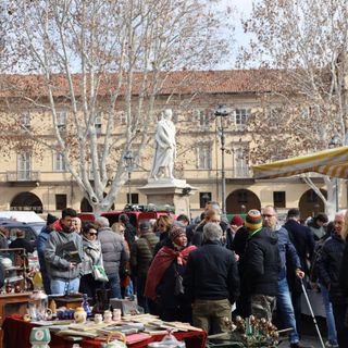 La nuova disposizione del mercatino dell'antiquariato (Merphefoto)