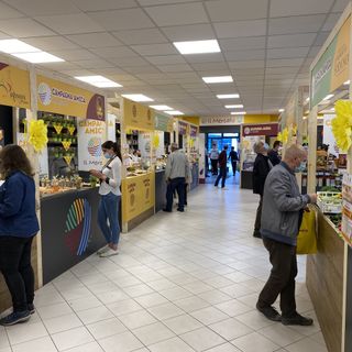 Al Mercato Contadino di Campagna Amica blind tasting di vini bianchi e laboratori pratici con agriassaggi