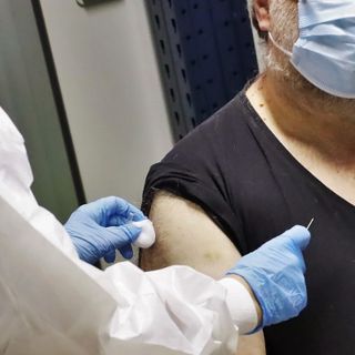 Il Piemonte raggiunge l'obiettivo: oggi sono state vaccinate oltre 30mila persone contro il Covid