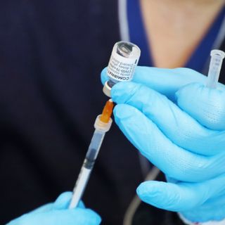 Al via le vaccinazioni in oltre 500 farmacie del Piemonte: da lunedì le prenotazioni