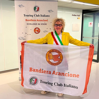 Anche a Moncalvo sventola ancora la Bandiera Arancione