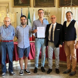 Foto di gruppo a margine della conferenza stampa di presentazione della rassegna moncalvese