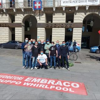 Arcivescovo Nosiglia con gli operai ex Embraco