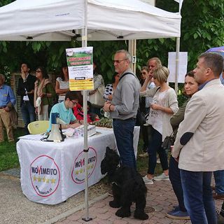 Il gazebo istituito nel 2017 per la raccolta firme