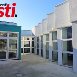La scuola De Benedetti (MerfePhoto)