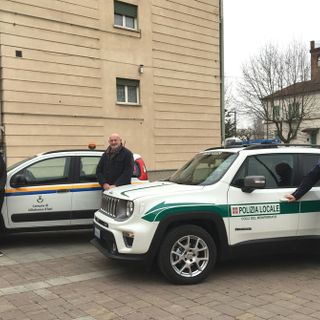 Il sindaco Macchia, il geometra Pittarelli e l’ispettore Nivino con i nuovi mezzi