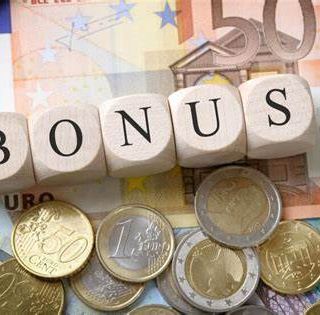Dall'affitto giovani allo psicologo: 35 “bonus” da richiedere nel 2022