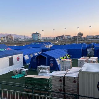 Alcune immagini (le restanti a fine articolo) relative l'apertura dell'ospedale da campo piemontese allestito in Turchia