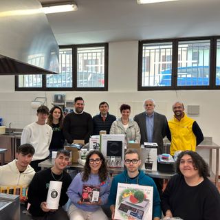 Da Coldiretti Asti dotazione di nuove attrezzature per la cucina didattica del Penna di San Damiano