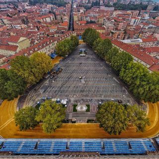 Splende il sole (e anche un po' di caldo) sul Palio di Asti