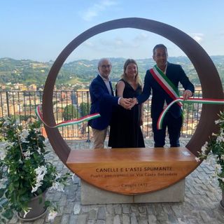 Il Consorzio dell'Asti Spumante e del Moscato d'Asti all'inaugurazione dei punti panoramici di Canelli