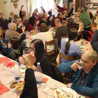 Partecipato pranzo di inizio anno per l'associazione Vespisti Moderni Asti