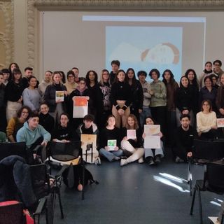 Gli studenti dell'Artistico Alfieri donano arte e speranza con i loro calendari solidali
