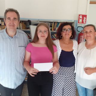 A Canelli borsa di studio a una giovane della scuola media Gancia con &quot;Prima lo studio&quot;