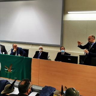 Un momento dell'intervento del sindaco Maurizio Rasero