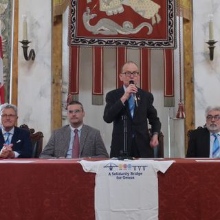 Il Governatore del Distretto 2032 del Rotary, Gian Michele Gancia, illustra l'iniziativa in Comune a Genova