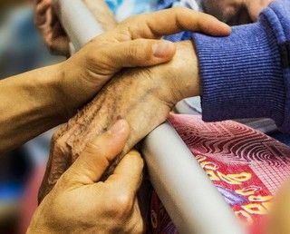 Covid, le strutture residenziali e semi-residenziali potranno continuare ad avvalersi di infermieri e operatori dipendenti Asl