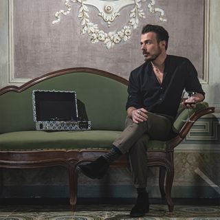La canzone di un alessandrino suona anche le atmosfere di Castell'Alfero