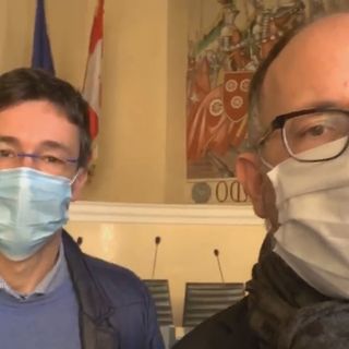 Il dott. Messori Ioli e il sindaco Rasero in un fermoimmagine della diretta