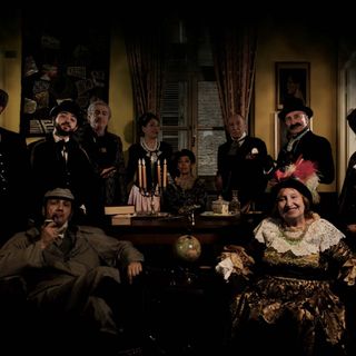 Foto di scena per i protagonisti di “Sherlock Holmes e il Mistero di lady Margaret”