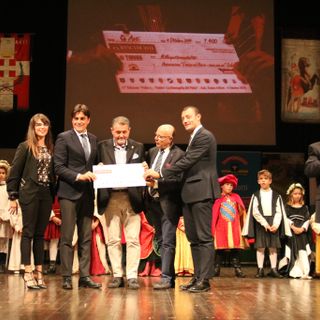 Consegna assegno solidarietà all’Ass. “Enrico e Ilaria sono con Noi – Onlus”