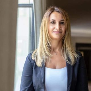 La Senatrice Susy Matrisciano, presidente della Commissione Lavoro