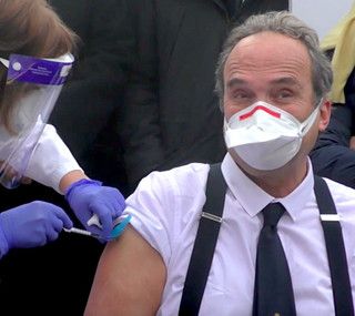 La vaccinazione del professor Di Perri