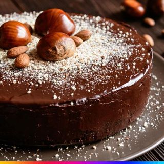 Torta di castagne, dolce tipico dell'Astigiano per il pranzo di Pasqua