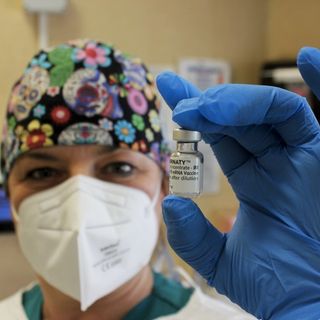 In Piemonte record di 1,3 milioni di vaccinazioni in un mese. Cirio: &quot;Raggiunto l’obiettivo di vaccinare in tempo chi da domani rischiava di restare senza Green pass”
